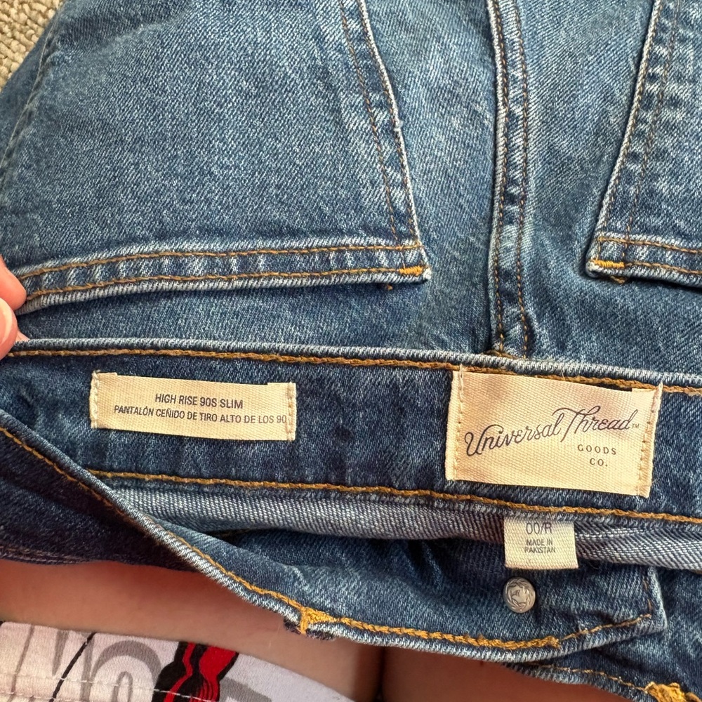 Universal Thread High Rise Denim Shorts - Picture 3 of 3